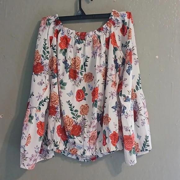 Cupshe Red Floral Ruffled Long Sleeve Bell Sleeve Top woman's L - Picture 4 of 6